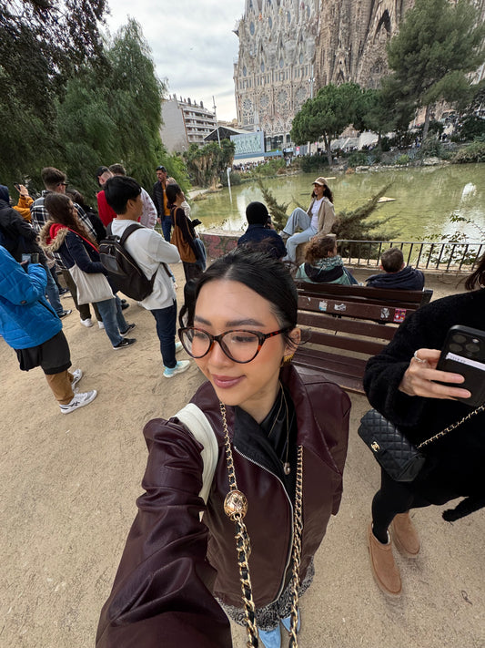 Sagrada burgundy jacket