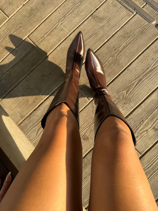 Espresso v shape boots