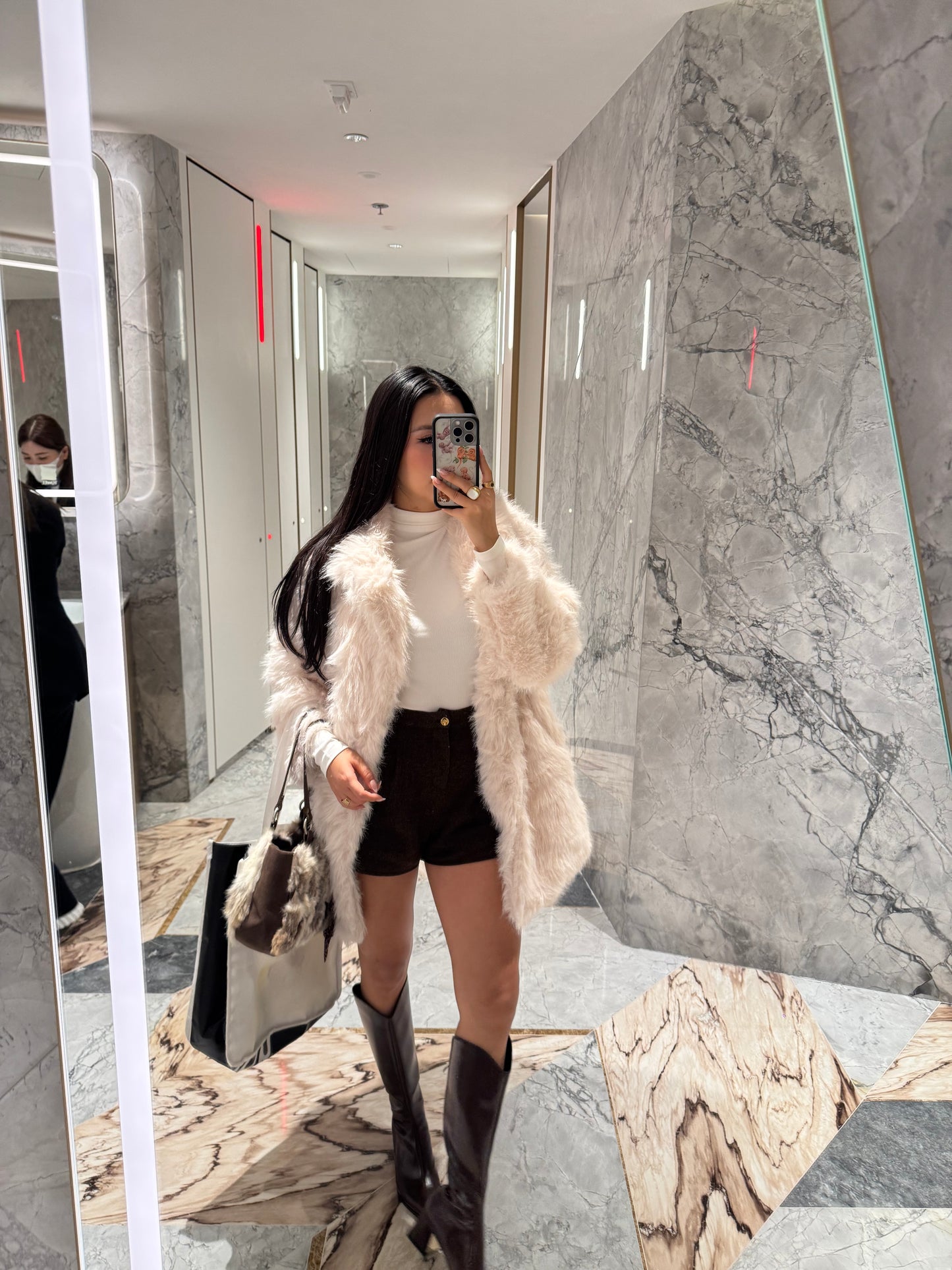 Espresso v shape boots