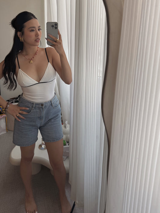 V neck stretchable top