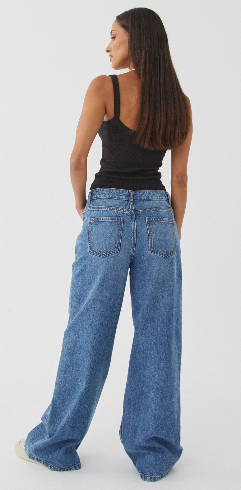 AU low rise baggy jeans