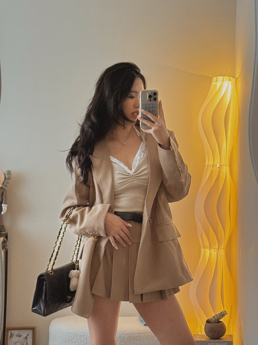 Beige midi skirt with belt