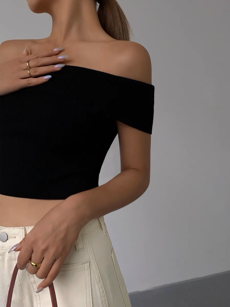 Off shoulder knitted top